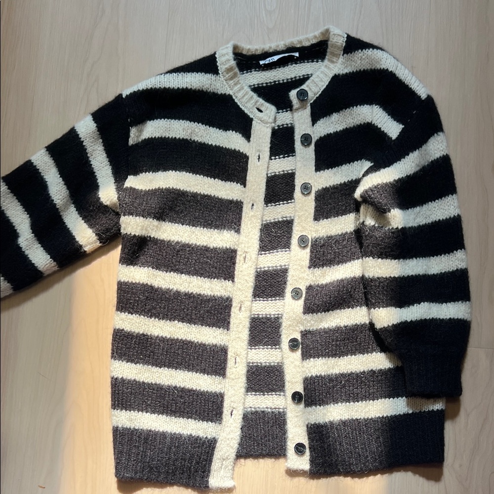 Zara Black and Cream Striped Cardigan